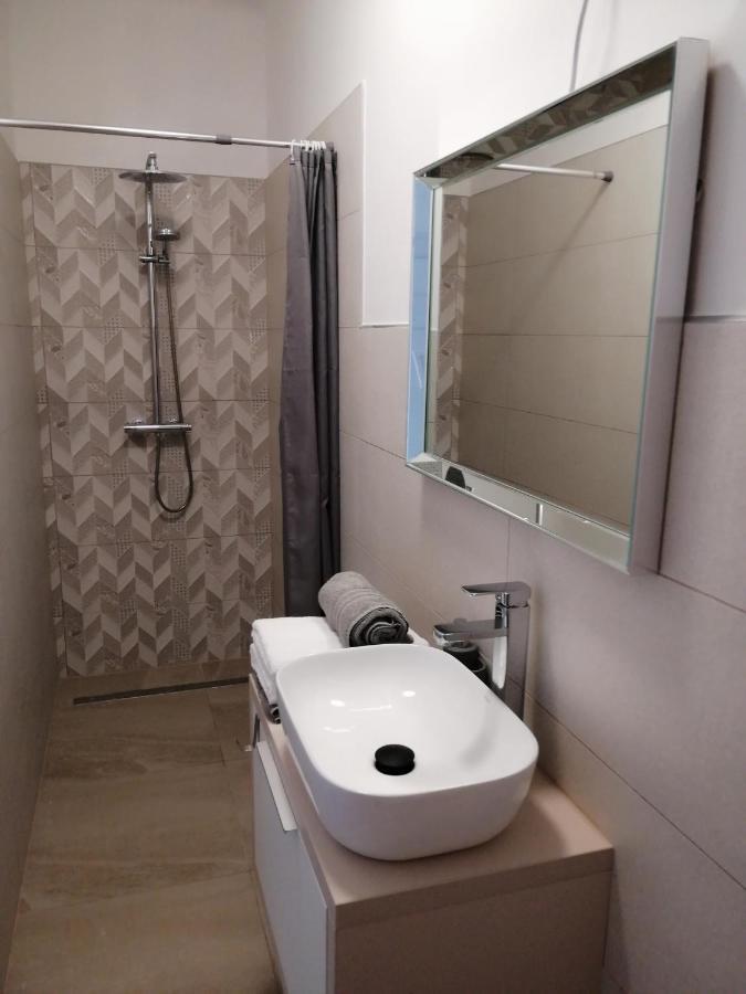 Werner Apartman Mohacs Ngoại thất bức ảnh