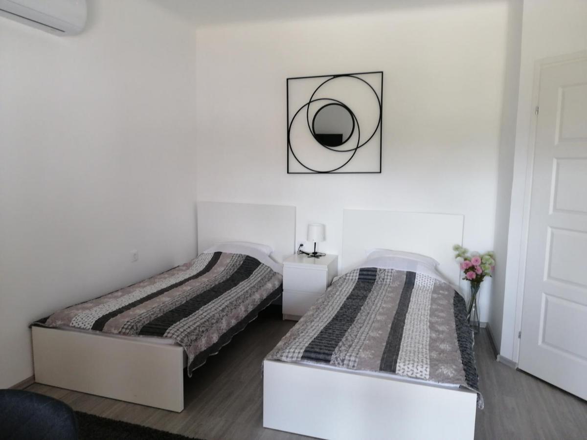 Werner Apartman Mohacs Ngoại thất bức ảnh
